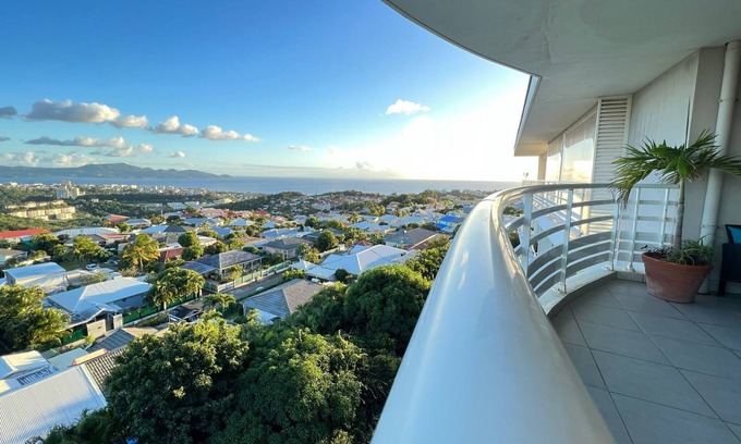 Case-Pilote Apartamento | Apartamento de lujo con vista al mar.