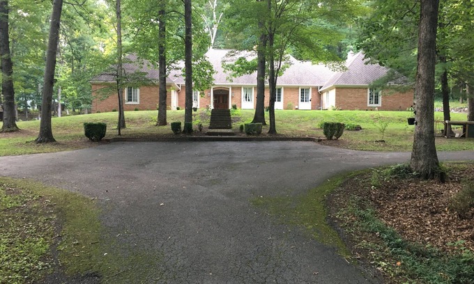 Roanoke Casa | Luxury Apartment with private entrance in Deerwoods