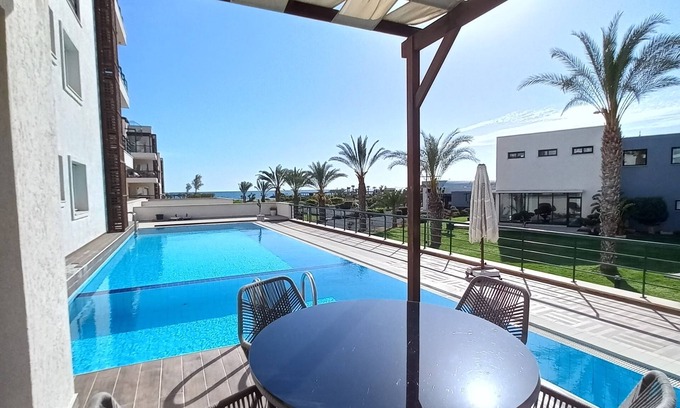 Bafra Apartamento | Apartamento de lujo con piscina privada, ofrece vistas a la playa, al mar y a la montaña