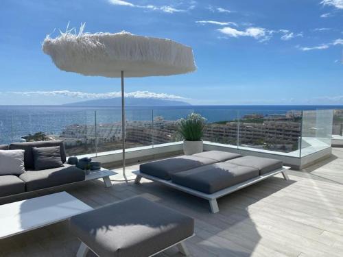 Costa Adeje Apartamento | Luxury apartment with stunning terrace and with heated pool