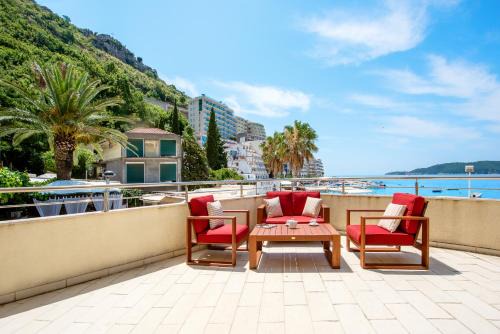 Rafajlovici Apartamento | Luxury Apartments Rafailovichi 1 st of the sea line