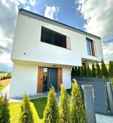 Maly Slavkov Apartamento | Luxury Apartments