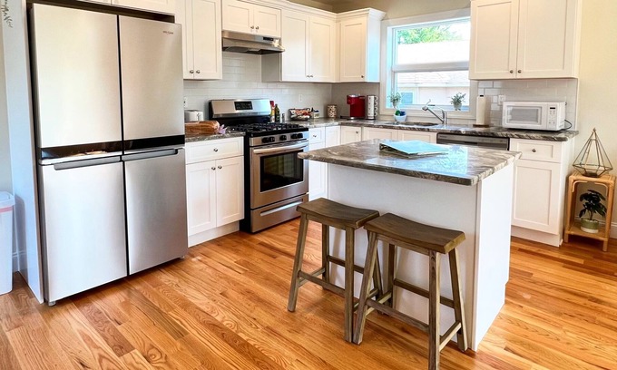 Pleasant Plains Apartamento | Luxury Apt in NYC | Free Parking | Near Train & NJ