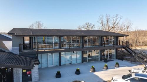 Lake Ozark Apartamento | Luxury Apt on Bagnell Dam Blvd!