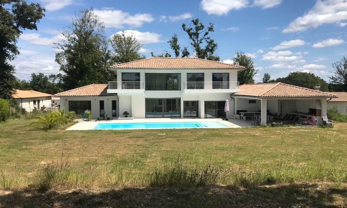 Cenac Casa | Luxury Architect Villa en el corazón de los viñedos cerca de Burdeos