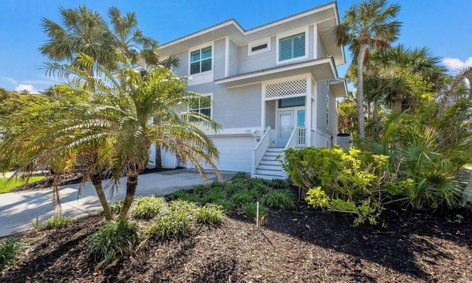 Boca Grande Casa | Luxury at Boca Bay B-799 Beach View 3-bedroom, 3-bath townhome in beautiful Boca Grande