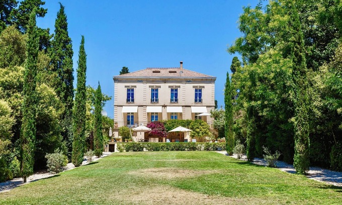 Florensac Casa | Luxury Authentic French Maison with large Pool and landscaped gardens.