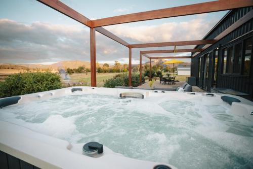 Broke Casa | Luxury Barn - The Charles at Broke Hunter Valley