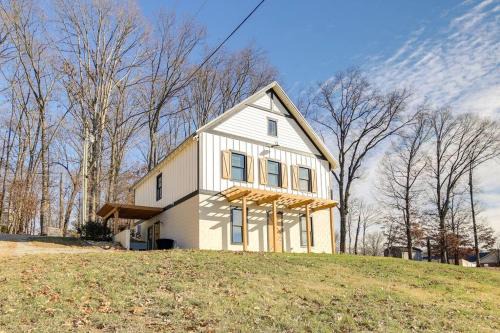 Jefferson City Apartamento | Luxury Barndo 2AS EuropeStyle Farm Stay Fresh Eggs