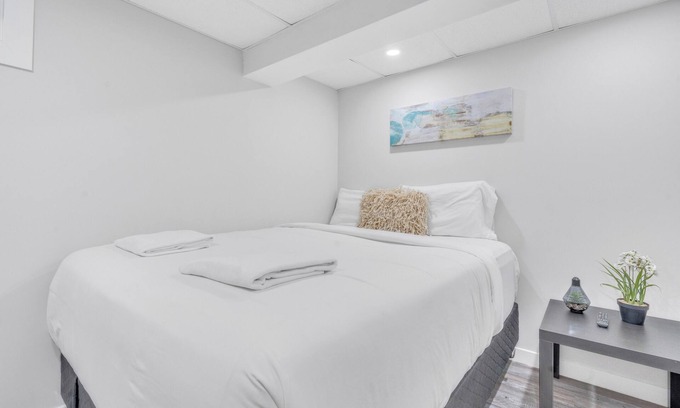 Winnipeg Casa | Luxury Basement Suite in Top Prime Location