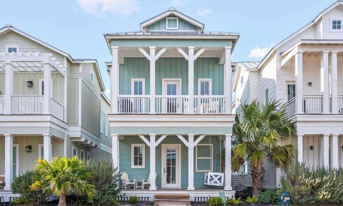 Cinnamon Shore Cabaña | Luxury Beach Cottage on Park w/ Porch Swing & Access to Great Amenities