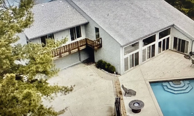 Beverly Shores Casa | LUXURY BEACH HOUSE IN DUNES NATIONAL PARK with 40ft POOL, & LAWN WITH GARDEN