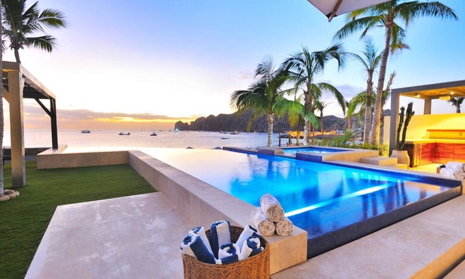 El Médano Ejidal Villa | Luxury Beachfront Villa in Cabo with Private Chef, Butler. Pool, Best Location!