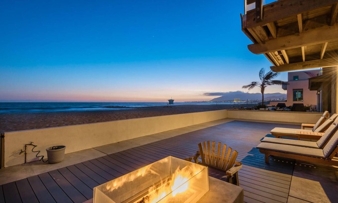Pierpont Bay Casa | Diseñador moderno casa de playa en la arena