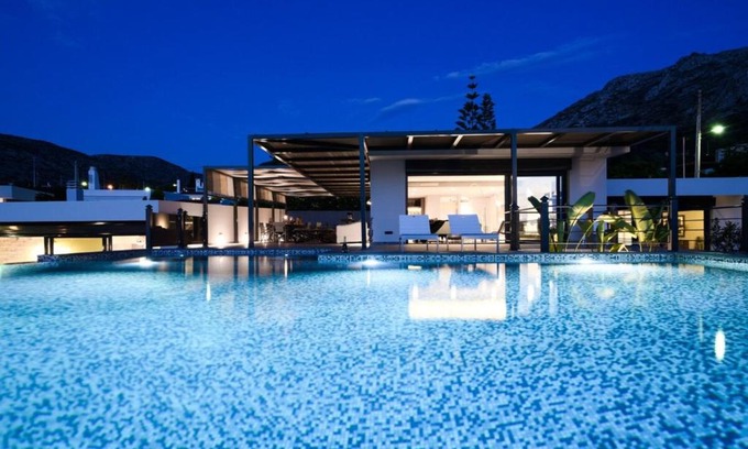 Palaia Fokaia Villa | Luxury Beachfront Villa Selenia Platinum in Sounio
