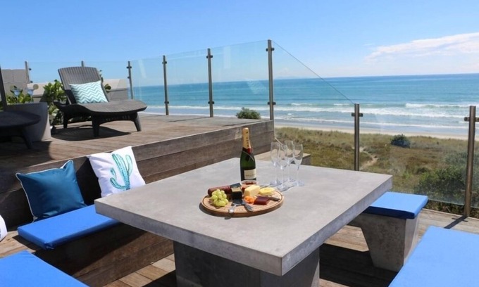 Omanu Casa | Lujo frente al mar con vistas de 180 grados