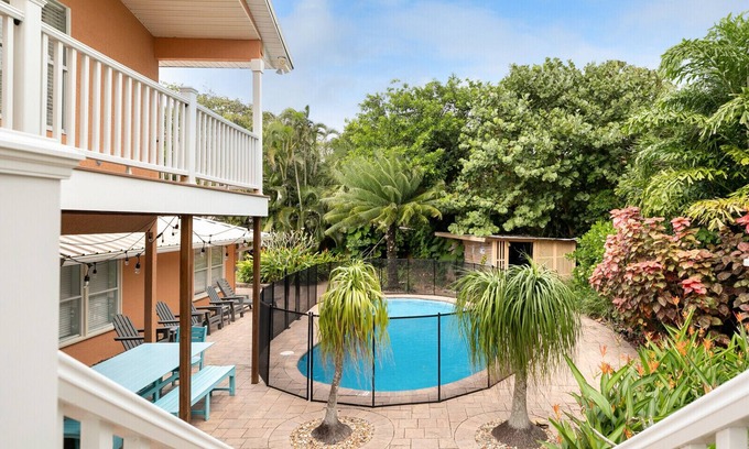 Beau Jeans Of Melbourne Beach Casa | Luxury Beachside OASIS with Private Pool - Steps to private beach & restaurants