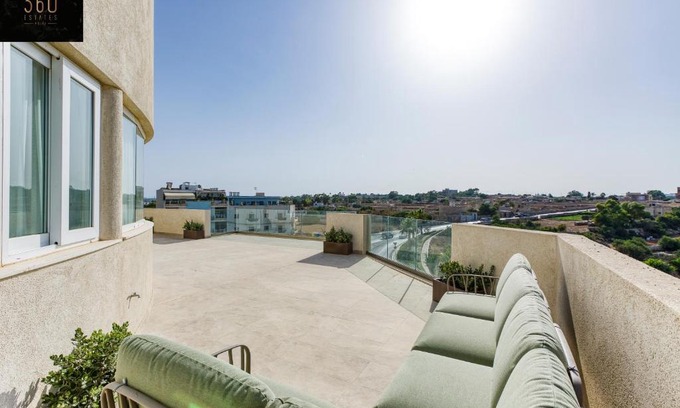Marsaxlokk Apartamento | Luxury beautiful penthouse with amazing views & AC by 360 Estates