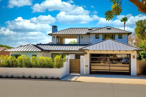 Upper Hermosa Casa | Luxury Bird Rock Home with Private Pool, Hot Tub & Fire Pit!