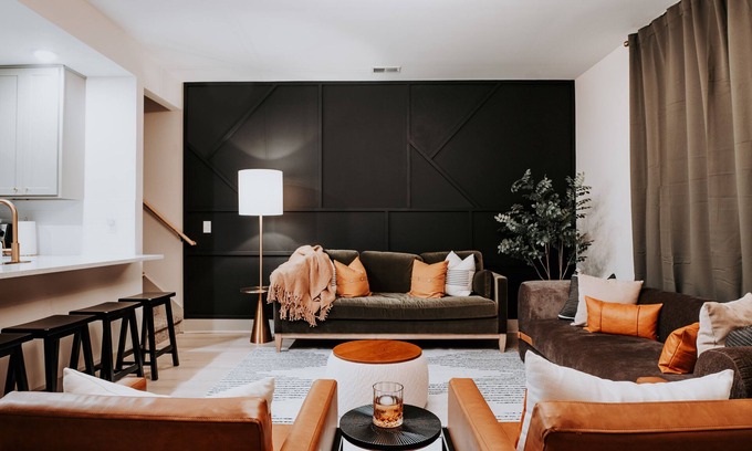 New Albany Casa | Luxury Bourbon Trail & Derby Stay.