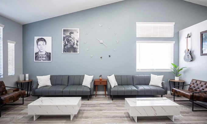 Green Valley Casa | Luxury by the strip 5 star home close to LVB and airport. Great family home.