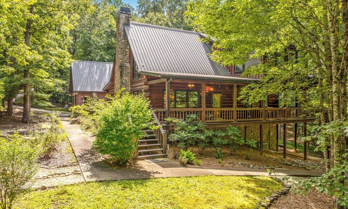 Morganton Cabina | Luxury Cabin by the Lake in the Mountains of GA - Now with High-Speed STARLINK!