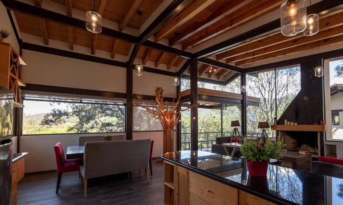 Otumba Chalet De Esquí | Luxury Cabin JL in the Woods @Valle de Bravo 2
