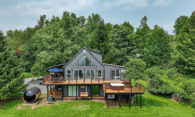 Livingston Manor Casa | Luxury Cabin on the Mountains