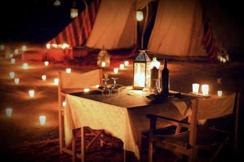 M'Hamid El Ghizlane Otro | Luxury Camp By DAR AZAWAD