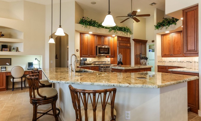 Burnt Store Isles Casa | LUXURY Canal Front Home