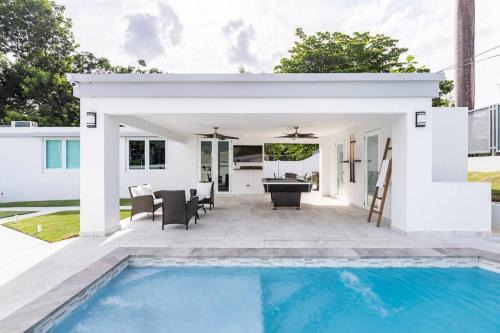 Cupey Casa | Luxury Casa CALIAD