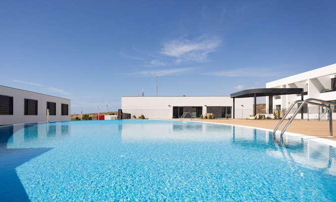 Los Gavilanes Apartamento | Luxury Casa Loli with pool