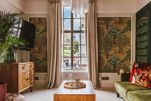 Windsor City Centre Apartamento | Luxury, Castle View Apartment! Free Spa , Windsor Town Centre