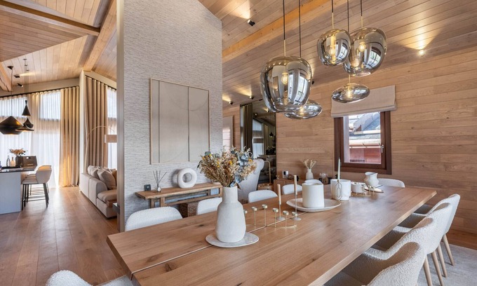 Courchevel Chalet De Esquí | Chalet moderno con jacuzzi y ascensor, cerca del centro y de pistas en Courchevel
