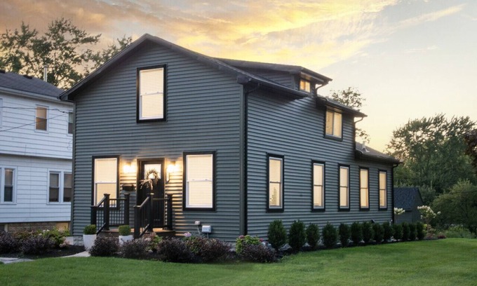 Perrysburg Casa | Luxury & Charm in Downtown Perrysburg!