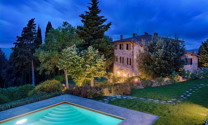 Panzano in Chianti Apartamento | Chianti de lujo con encanto, vista, piscina y patio privado