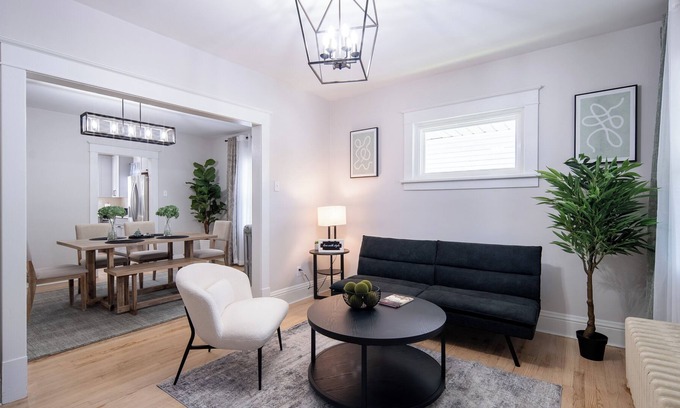 Albany Apartamento | Luxury City-Center Home 2 in Heart of Albany