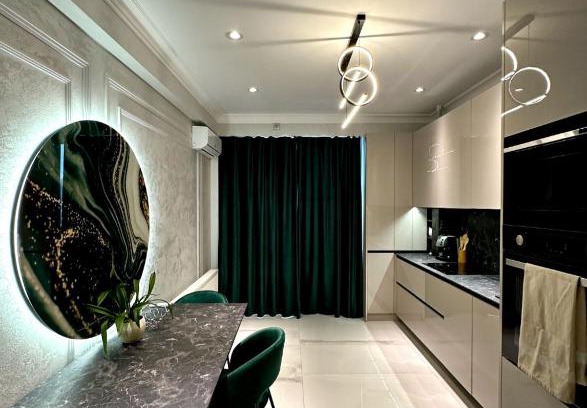 Riscani Apartamento | Luxury City-Centric Apartment for Booking