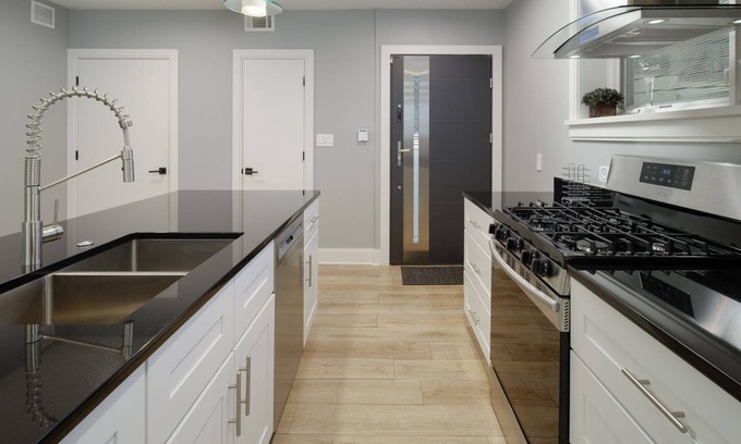 Bethesda Condominio | Condominio de lujo 2br cerca del metro y compras / turismo / museos / zoológico / vida nocturna