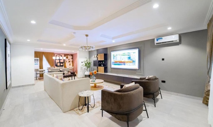 Ikoyi Apartamento | Luxury Condo in Ikoyi (banana Island)