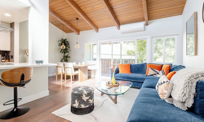 Ladera Heights Condominio | Luxury condo in Los Angeles