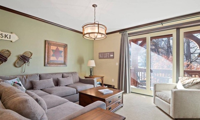 Stratton Mountain Condominio | LUXURY CONDO l 2 EN SUITES l FALL FOLIAGE l POOL & HOT TUB