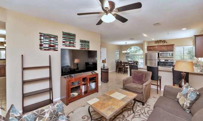 Central Scottsdale Condominio | Luxury Condo