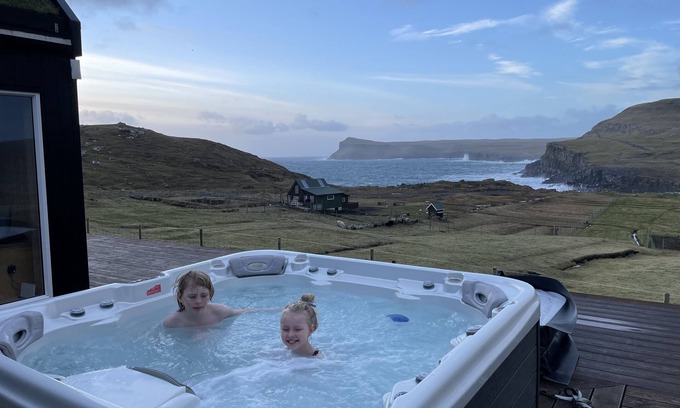 Faroe Islands Cabaña | Luxury cottage - in amazing surroundings