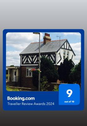 Leyton Casa | Luxury Cottage Room