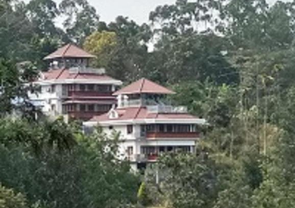 Anachal Villa | Luxury cottages with beautiful mountain view