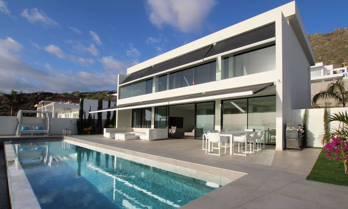 Costa Adeje Villa | Villa de lujo de diseño con piscina infinita e impresionantes vistas al mar