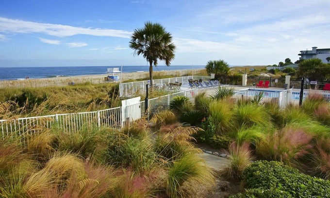 Tybee Island Condominio | Luxury Desoto 3Br 2Ba Condo with Gorgeous Ocean View