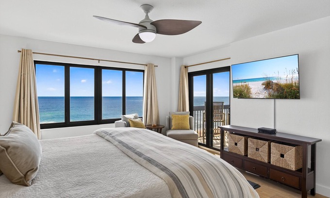 Ormond-by-the-Sea Condominio | Luxury direct oceanfront corner with a large private balcony, heated pool and garage