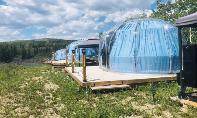 Bighorn No. 8 Alquiler De RV | Luxury Dome 1